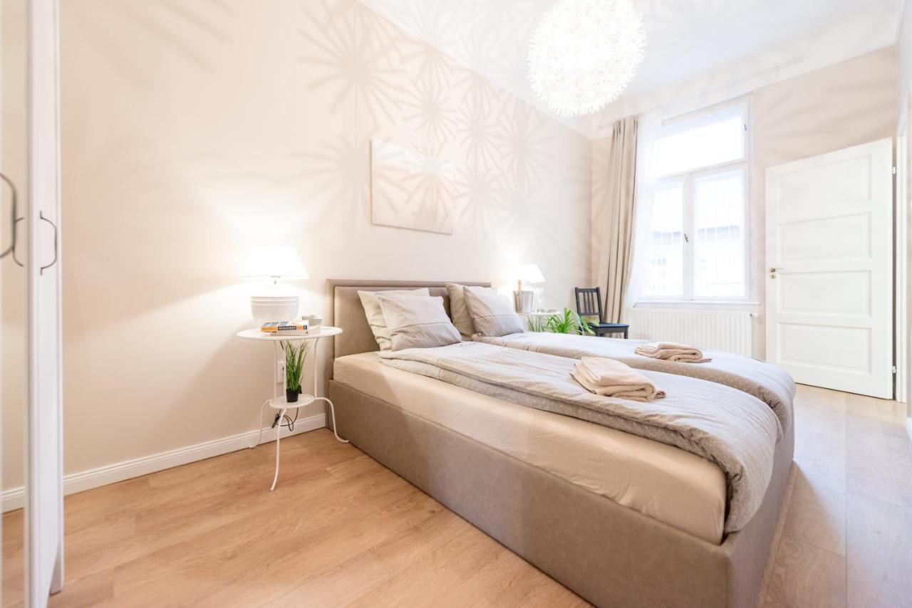 Apartmán Downtown Heart 3 Bdr, 2 Bath, A/C Budapešť Exteriér fotografie